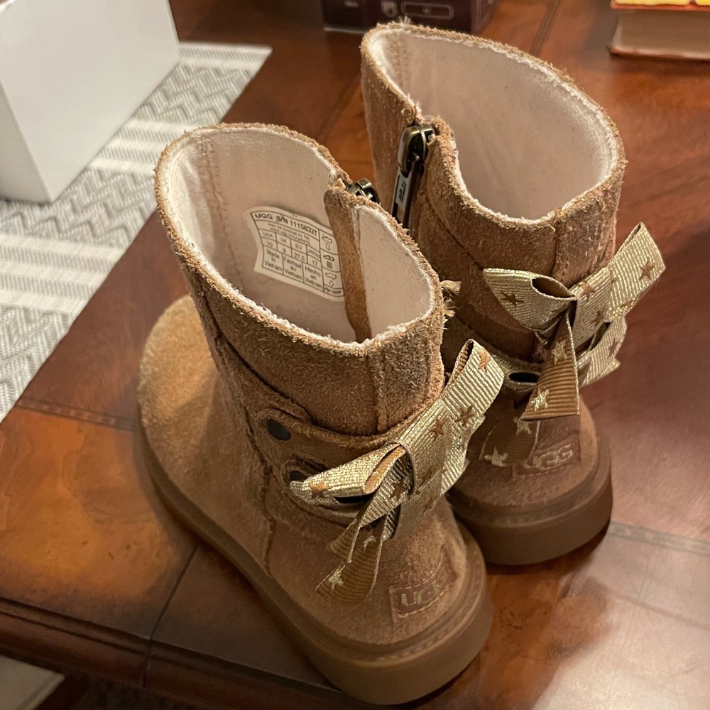 UGG® Tillee Boot - Little Kid Chestnut